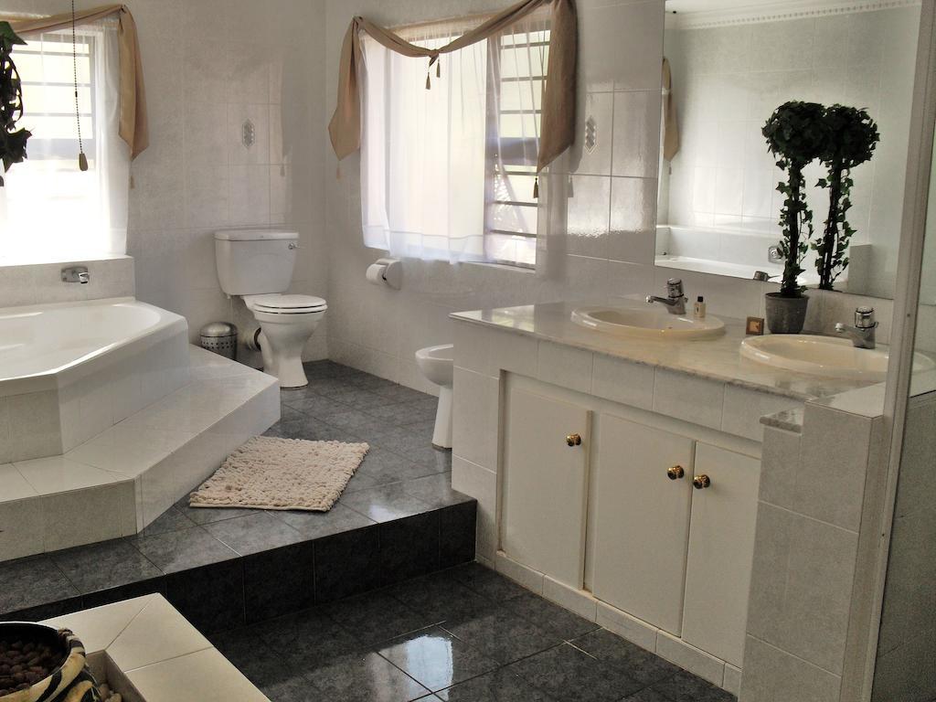 8 Royal Palm B&B Umhlanga Room photo