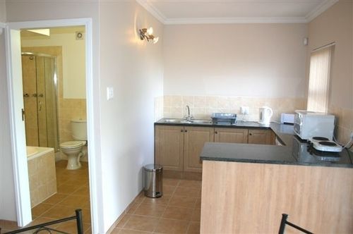8 Royal Palm B&B Umhlanga Exterior photo