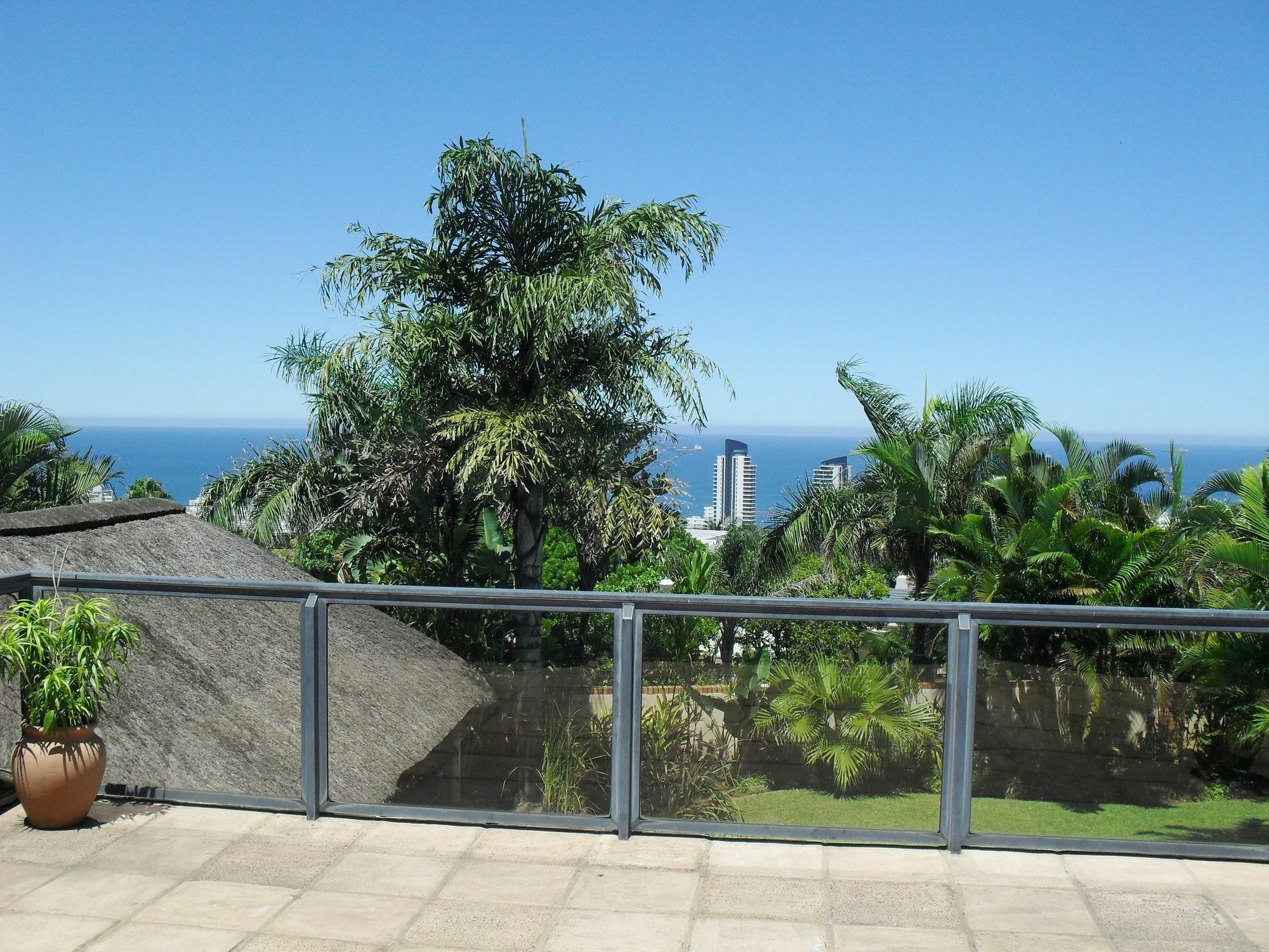 8 Royal Palm B&B Umhlanga Exterior photo